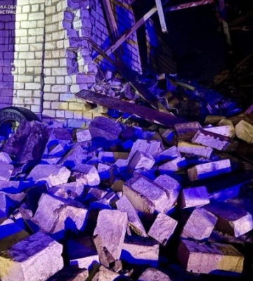Двоє дітей постраждали через атаку росіян на Дніпро (доповнено)