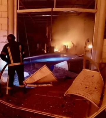 На Київщині через російську атаку сталася пожежа на підприємстві