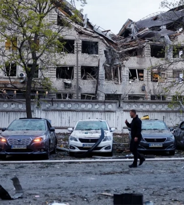 В Киеве изменили маршруты движения общественного транспорта из-за ночной атаки РФ