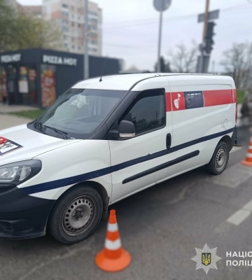 У Львові авто збило 78-річну жінку на пішохідному переході: потерпілу госпіталізували, - ФОТО