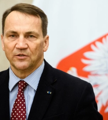 Сікорський запропонував прикрити небо Заходу України і відкрити аеропорт у Львові