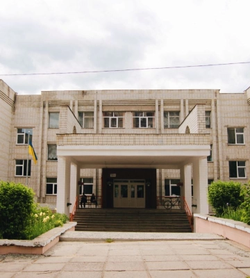Скандал у львівській школі №13. Учителька принижувала сина військового через службу батька
