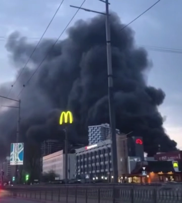 Ночной удар по Киеву: жилые дома под огнем и срочная помощь жителям