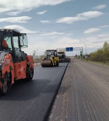 В Україні показали процес відновлення автошляхів: як ремонтують дороги від Києва до Одеси, фото