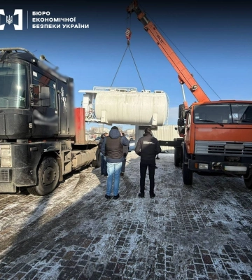 На Одещині "кмітливий" місцевий житель організував  мережу нелегальних АЗС, - ФОТО