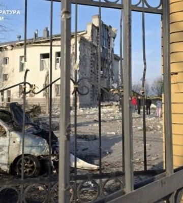 Рашисти вдарили по молитовному дому в Запоріжжі — загинула людина (, )