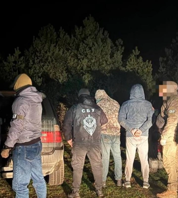 7 тисяч доларів з людини: на Рівненщині затримали групу, яка переправляла чоловіків за кордон