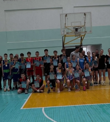 Визначили чемпіонів обласного етапу шкільних ліг з баскетболу на Рівненщині: хто виявився кращим