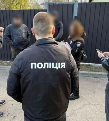 Правоохоронці повідомили про викриття схем на закупівлі дров для ЗСУ. Збитки – 100 млн грн