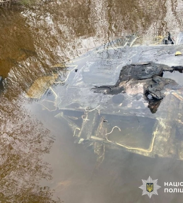 «Шахед» із бойовою частиною вилучено з Дніпра у Голосіївському районі (відео)