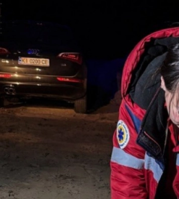 На Київщині хлопчик загинув під завалом піску