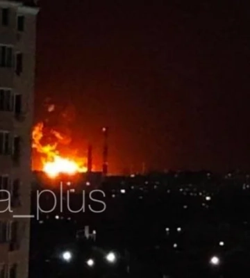 У Севастополі вночі лунали вибухи, окупаційна влада заявила про пожежу резервуара
