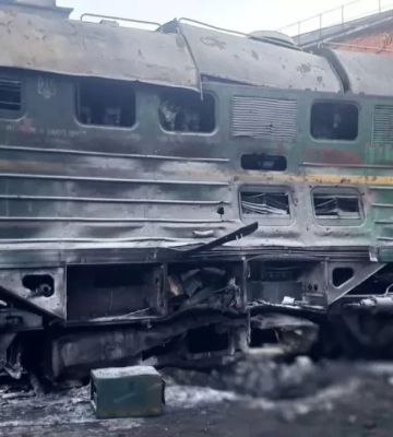 рф знову атакувала залізницю - депо і вокзал на Харківщині