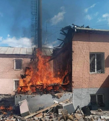 У Прилуках російський дрон влучив у відділ поліції: постраждав місцевий житель