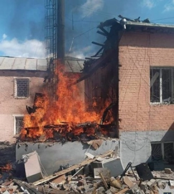 У Прилуках через атаку РФ постраждала людина, у будівлі поліції - пожежа