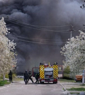 Російські війська атакували Запоріжжя, спалахнула пожежа