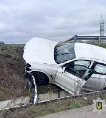 Поблизу Кобеляк у ДТП загинув водій 