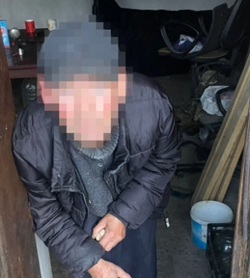 На Львівщині підприємець 23 роки утримував однокласника як «раба»