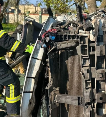 У Херсоні після атаки дрона загинув чоловік, ще одного пораненого евакуювали