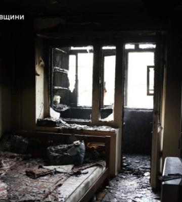 У Миколаєві спалахнув балкон квартири (ВІДЕО)