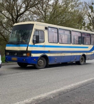 Під Харковом автобус збив пішохода: постраждалий помер в лікарні