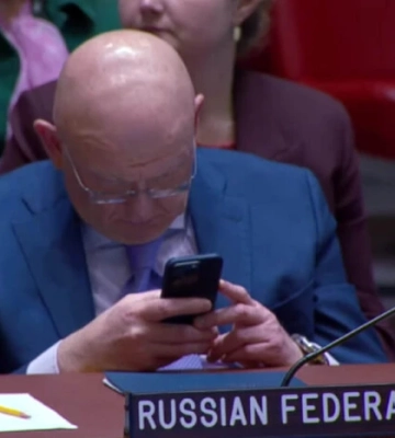 Радбез ООН: Небензя демонстративно сидів у телефоні, коли йшлося про жертви російських атак