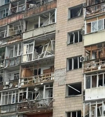 Ворог ударив ФАБами по Слов’янську: 3 людини поранені, зруйновано навчальний центр. ВІДЕО+ФОТО