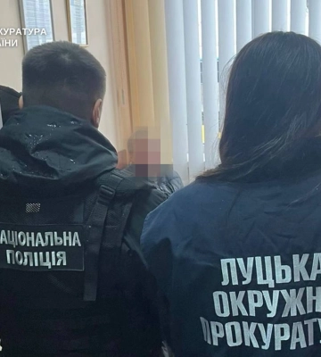 На Волині ліквідовують ями на дорогах (ФОТО)