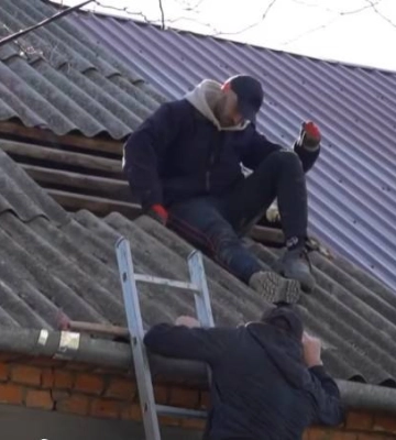 У Миколаєві ліквідовують наслідки нічної атаки дронів