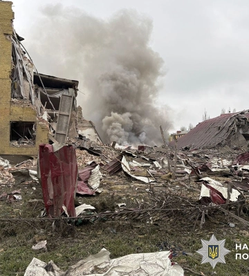 Внаслідок російських обстрілів на Донеччині зруйновано 30 цивільних об’єктів, є поранені