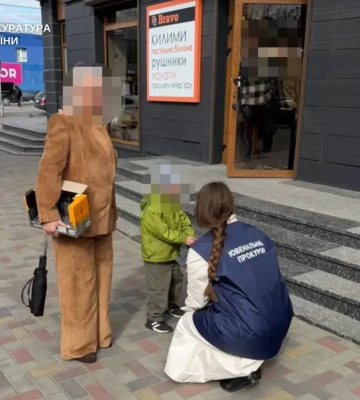 На Волині ліквідовують ями на дорогах (ФОТО)