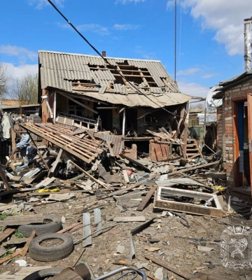 Ворог знову обстріляв Богодухів: є постраждалі, пошкоджені будинки 