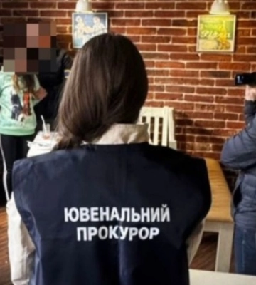 У Луцьку затримали жінку, яка намагалась продати сина за $25 тисяч