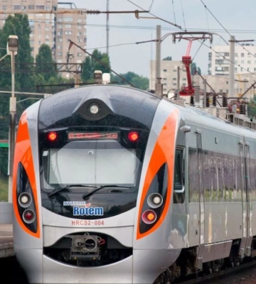 На Вінниччині зіткнулися два потяги: в "Укрзалізниці" розповіли, чи є постраждалі