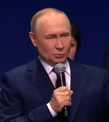Путін знайшов пояснення «перемогам» Росії: справа у шкарпетках