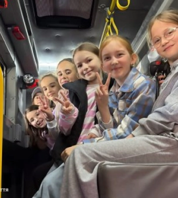 Не музей, а справжня місія: школярі на Закарпатті приміряли роль рятувальників
