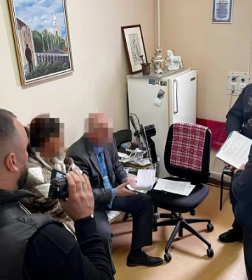 На Закарпатті затримали голову ВЛК і вилучили близько 11 млн грн готівки