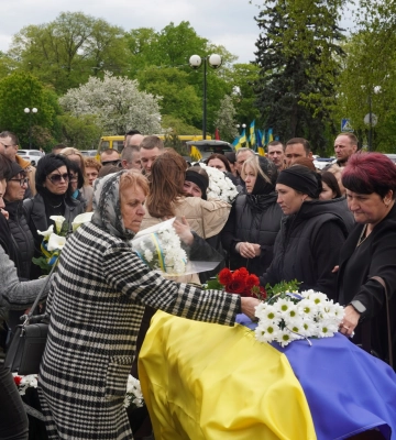 У Чопі попрощалися із 35-річним солдатом Сергієм Пиреу