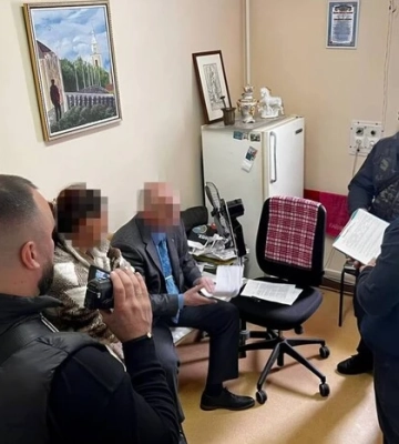 Голова ВЛК на Закарпатті заробив мільйони на довідках і попався