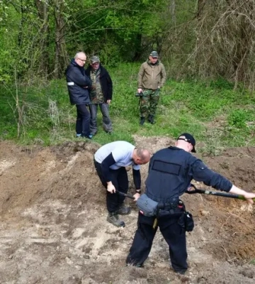 Польські дослідники знайшли невідому братську могилу на Волині: подробиці