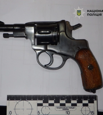 У Києві конфлікт між водієм та пішоходом закінчився стріляниною та пораненнями