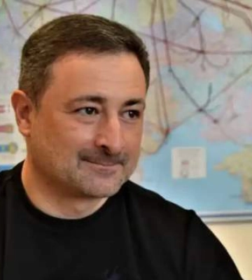 Один сын в Стэнфорде, другой – в Нью-Йорке: глава Укрпочты рассказал, почему его дети не в Украине
