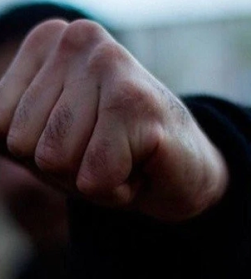 У Луцьку неповнолітнього засудили до 5 років ув'язнення за тяжке побиття чоловіка