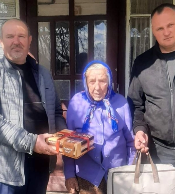 Має 7 онуків і 6 правнуків: довгожителька з Волині відзначила 92-річчя