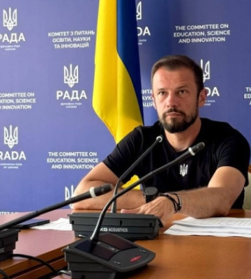 Після підвищення молоді вчителі отримуватимуть 12–13 тисяч, — Сергій Бабак окреслив проблему дефіциту кадрів