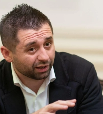 В «Слуге народа» выступают против отставки главы МВД из-за теракта в Киеве