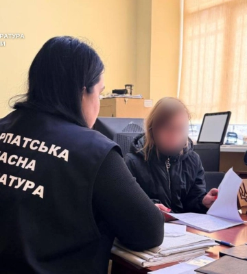 Подсыпала яд в напиток: в Ужгороде женщина убила военного ВСУ по заказу РФ — полиция
