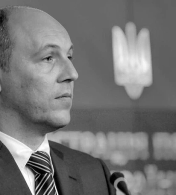Проїзду поблизу Маріїнського парку присвоєно ім'я Андрія Парубія