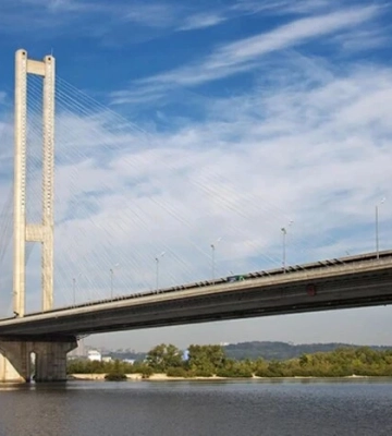 Рух Південним мостом у Києві обмежено до 27 квітня (схема)