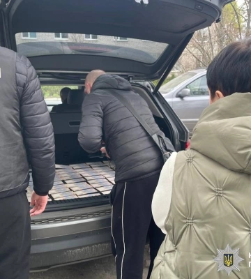 40 тисяч гривень за вплив на ВЛК: на Харківщині затримали військову медикиню. ФОТОрепортаж